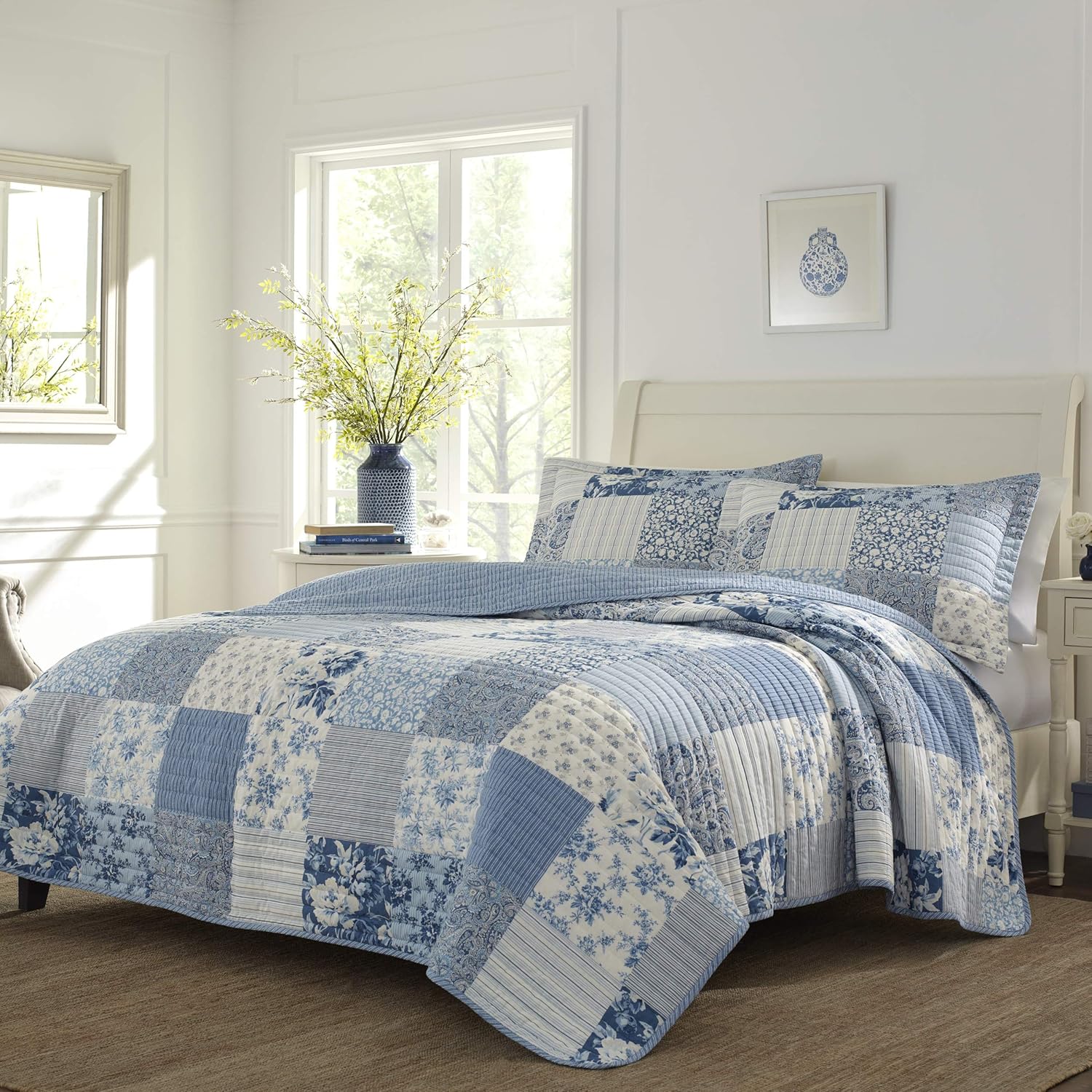 Blue Cotton Reversible Patchwork Paisley Floral Quilt Set with Shams